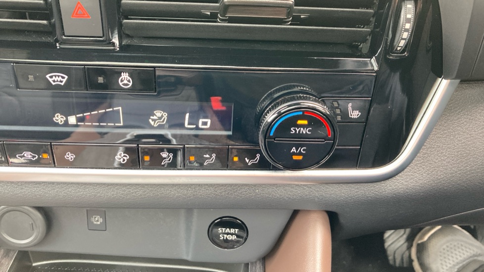 Nissan Qashqai 1.5 E-Power Tekna 5dr Auto Hybrid Hatchback - Image 31
