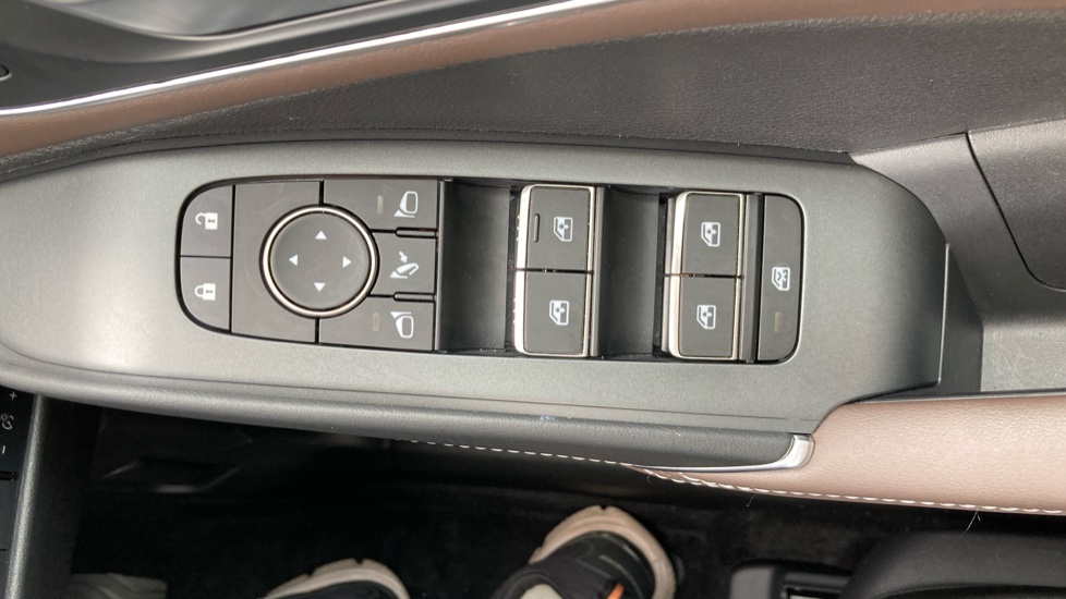 Nissan Qashqai 1.5 E-Power Tekna 5dr Auto Hybrid Hatchback - Image 38
