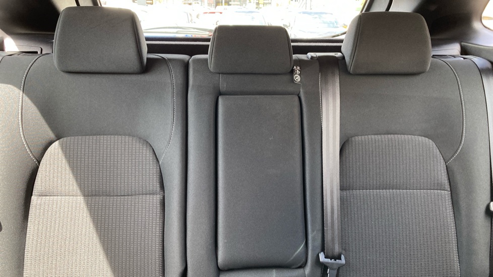 Nissan Qashqai 1.3 DiG-T MH Acenta Premium 5dr Petrol Hatchback - Image 15