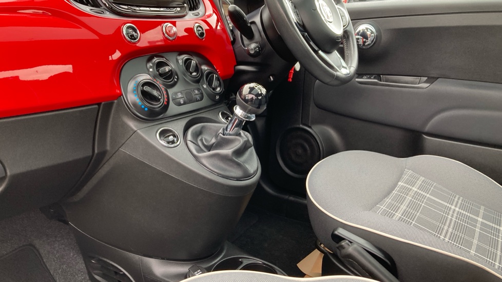 Fiat 500 1.2 Lounge 3dr Petrol Hatchback - Image 13