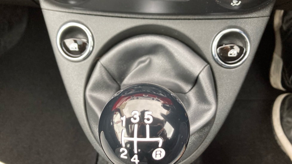 Fiat 500 1.2 Lounge 3dr Petrol Hatchback - Image 23