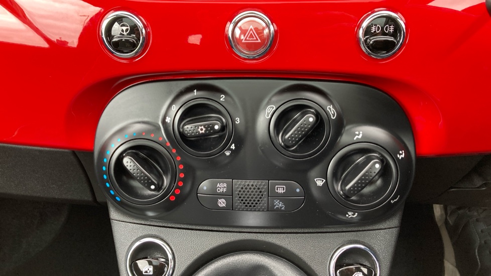 Fiat 500 1.2 Lounge 3dr Petrol Hatchback - Image 24