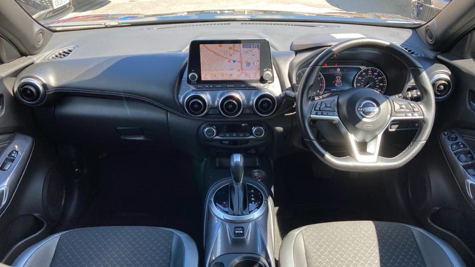 Nissan Juke 1.0 DiG-T 114 N-Connecta 5dr DCT Petrol Hatchback - Image 10