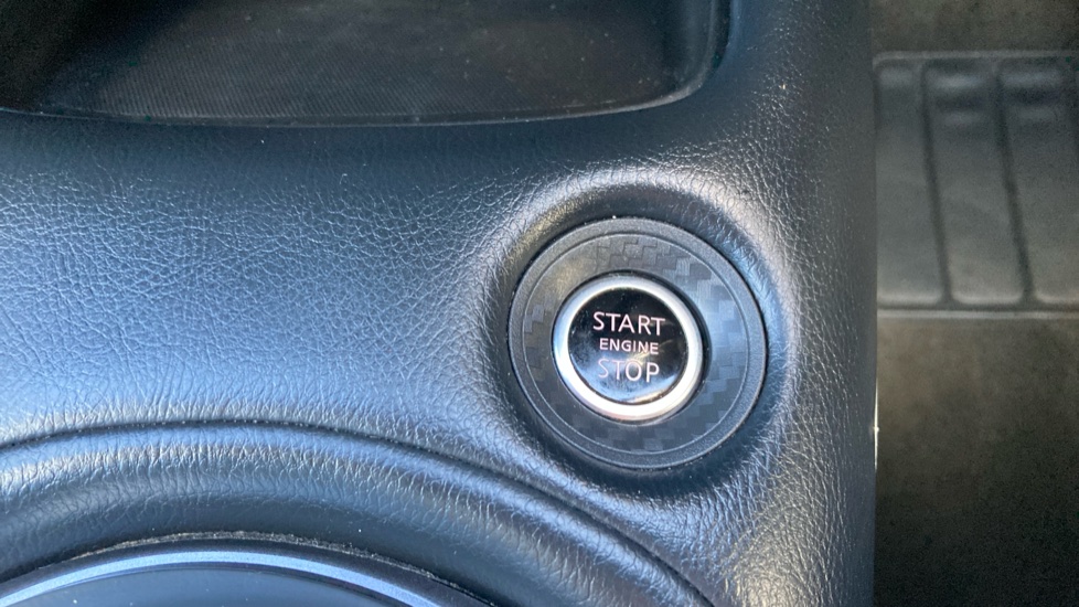 Nissan Juke 1.0 DiG-T 114 N-Connecta 5dr DCT Petrol Hatchback - Image 26