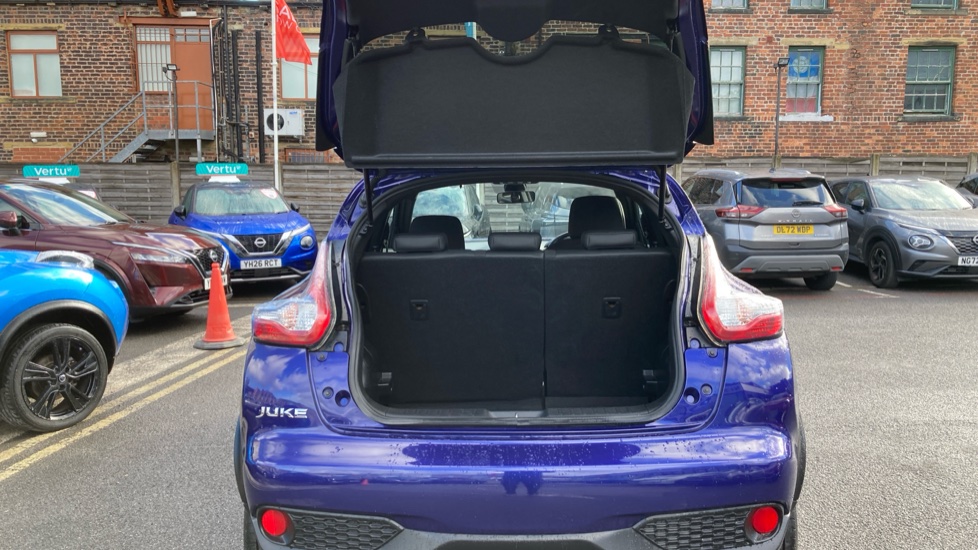 Nissan Juke 1.2 DiG-T N-Connecta 5dr Petrol Hatchback - Image 4