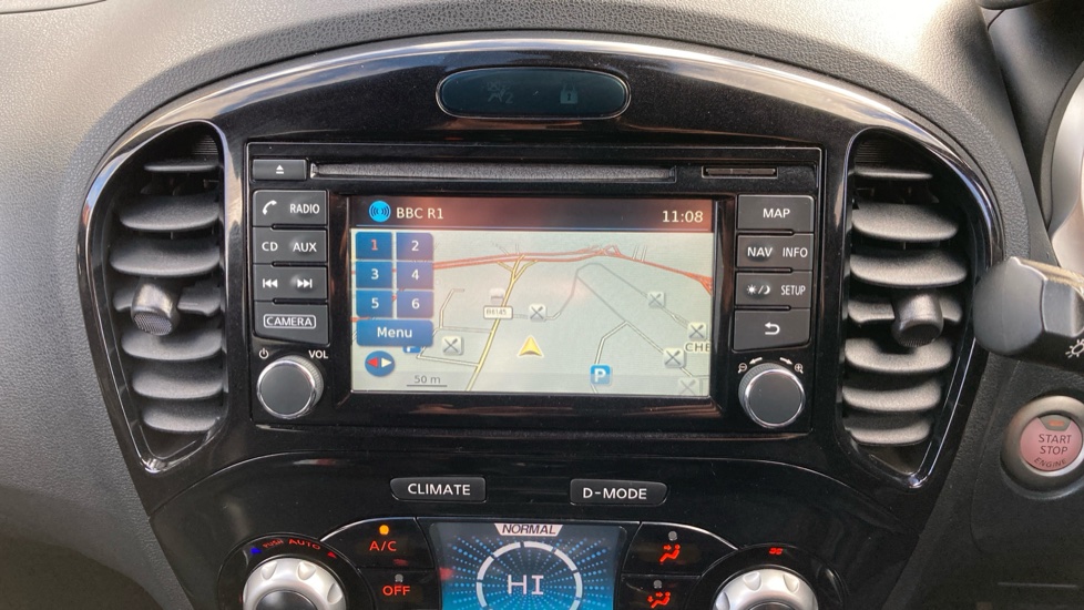 Nissan Juke 1.2 DiG-T N-Connecta 5dr Petrol Hatchback - Image 12