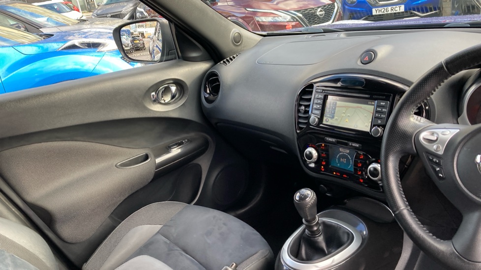 Nissan Juke 1.2 DiG-T N-Connecta 5dr Petrol Hatchback - Image 14