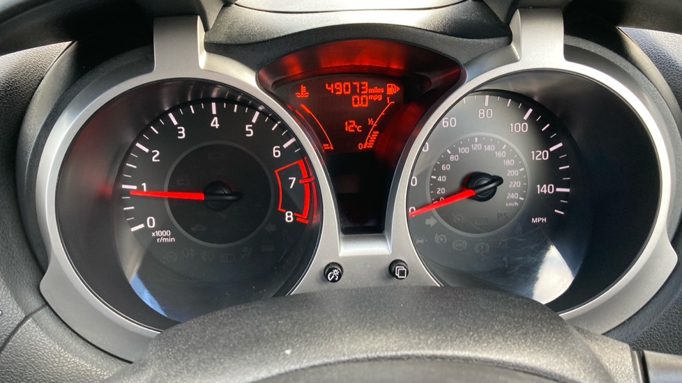Nissan Juke 1.2 DiG-T N-Connecta 5dr Petrol Hatchback - Image 18