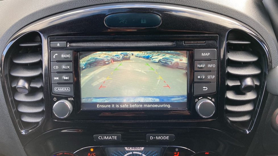 Nissan Juke 1.2 DiG-T N-Connecta 5dr Petrol Hatchback - Image 21