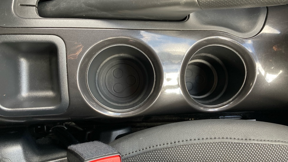 Nissan Juke 1.2 DiG-T N-Connecta 5dr Petrol Hatchback - Image 24