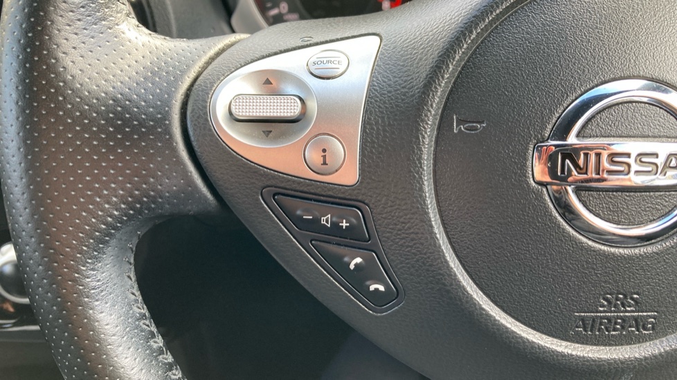 Nissan Juke 1.2 DiG-T N-Connecta 5dr Petrol Hatchback - Image 25