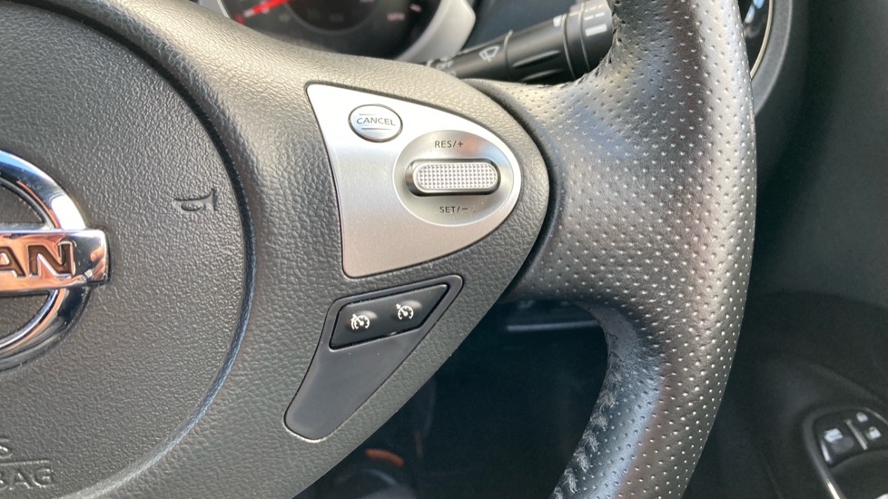 Nissan Juke 1.2 DiG-T N-Connecta 5dr Petrol Hatchback - Image 26