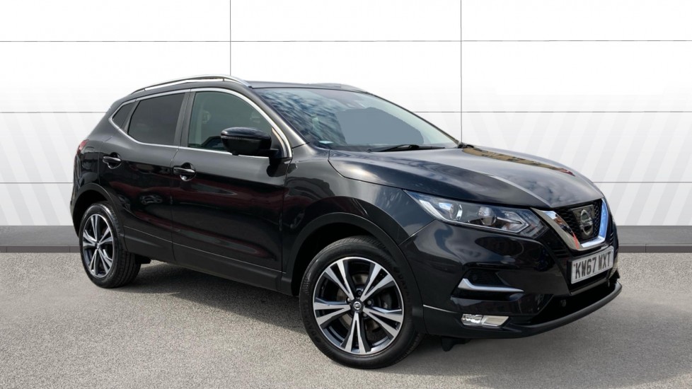 Nissan Qashqai 1.5 dCi N-Connecta 5dr Diesel Hatchback - Image 1