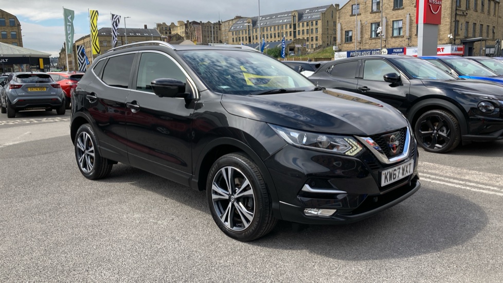 Nissan Qashqai 1.5 dCi N-Connecta 5dr Diesel Hatchback - Image 8