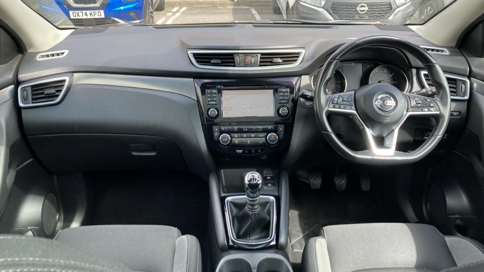 Nissan Qashqai 1.5 dCi N-Connecta 5dr Diesel Hatchback - Image 10