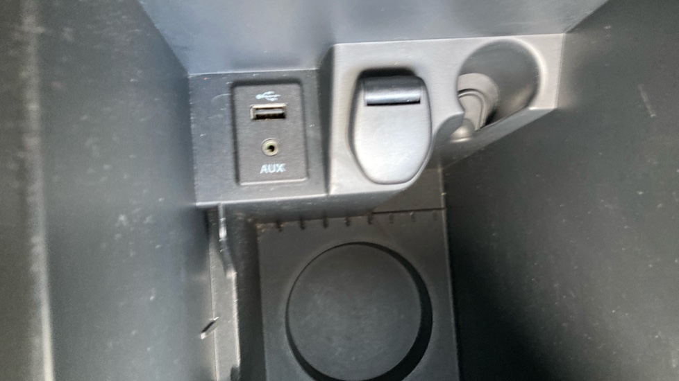 Nissan Qashqai 1.5 dCi N-Connecta 5dr Diesel Hatchback - Image 30