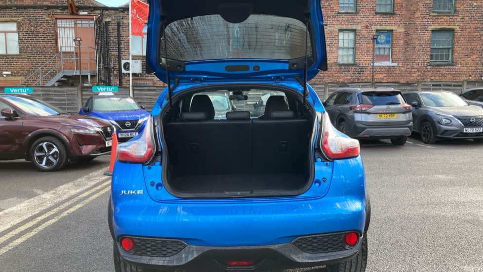 Nissan Juke 1.6 [112] Tekna 5dr CVT [Bose] Petrol Hatchback - Image 4