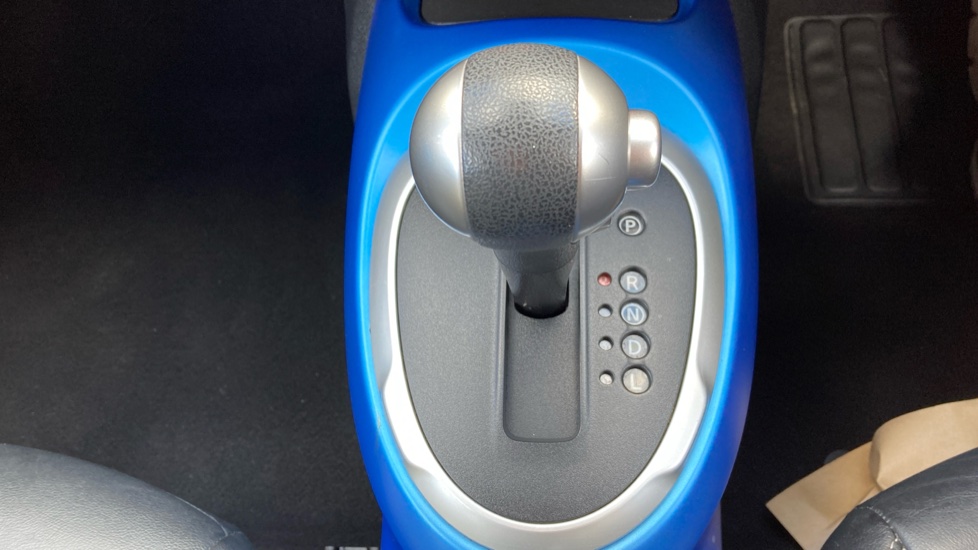 Nissan Juke 1.6 [112] Tekna 5dr CVT [Bose] Petrol Hatchback - Image 25