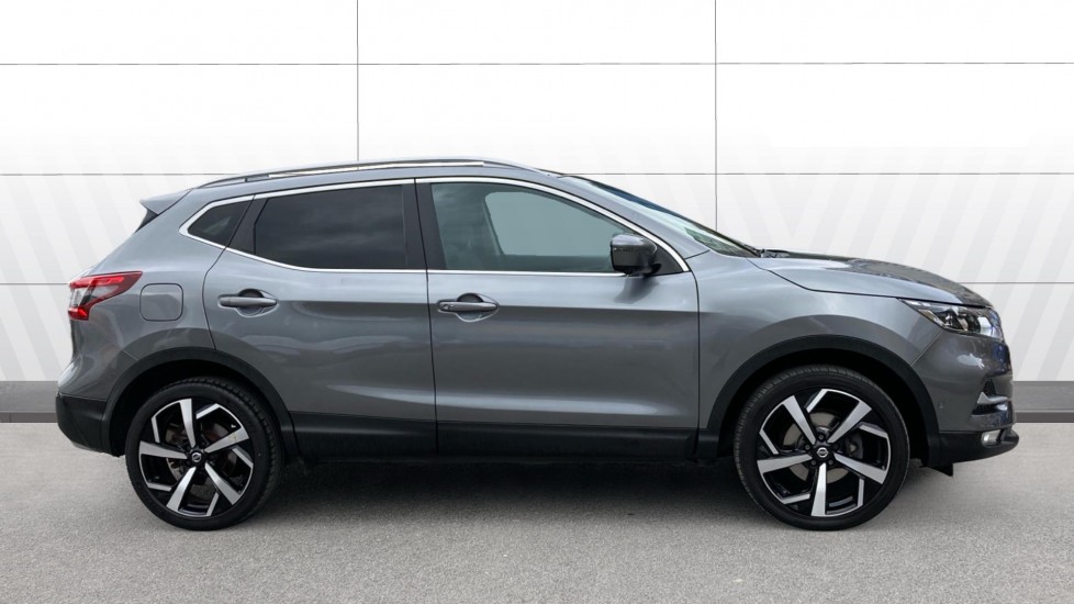 Nissan Qashqai 1.5 dCi Tekna 5dr Diesel Hatchback - Image 5