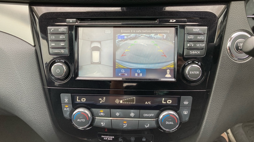 Nissan Qashqai 1.5 dCi Tekna 5dr Diesel Hatchback - Image 24