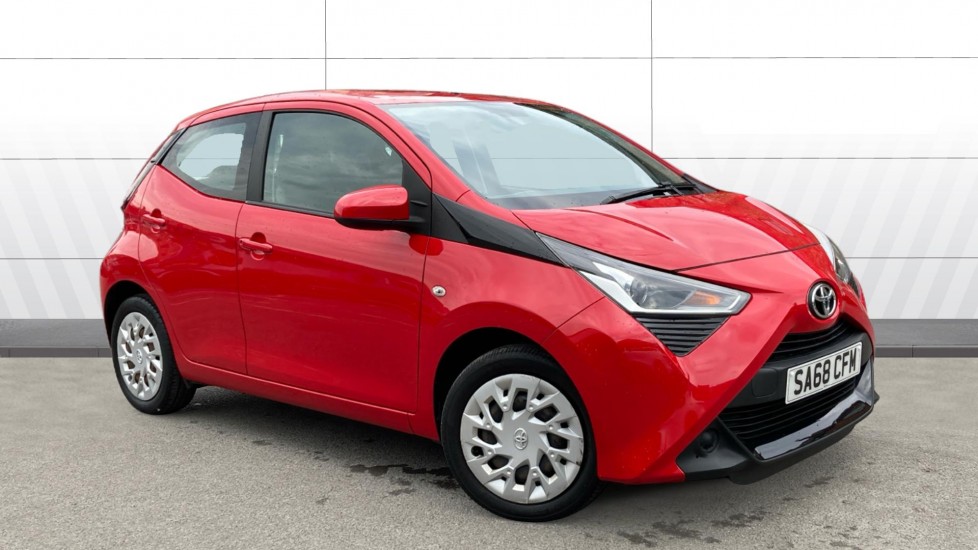 Toyota Aygo 1.0 VVT-i X-Play 5dr Petrol Hatchback - Image 1