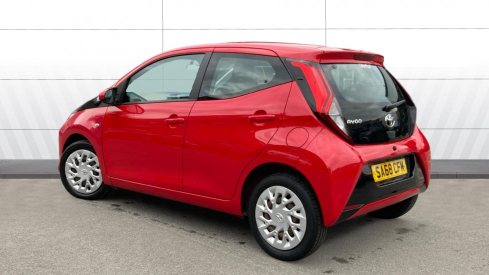 Toyota Aygo 1.0 VVT-i X-Play 5dr Petrol Hatchback - Image 2