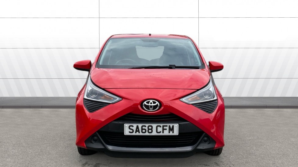 Toyota Aygo 1.0 VVT-i X-Play 5dr Petrol Hatchback - Image 3