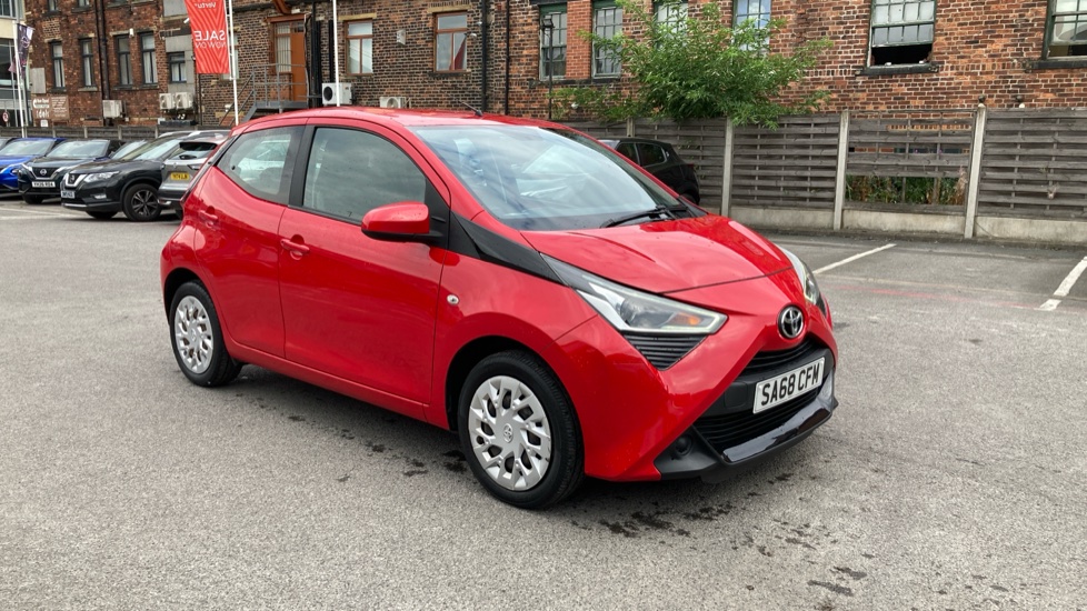 Toyota Aygo 1.0 VVT-i X-Play 5dr Petrol Hatchback - Image 8