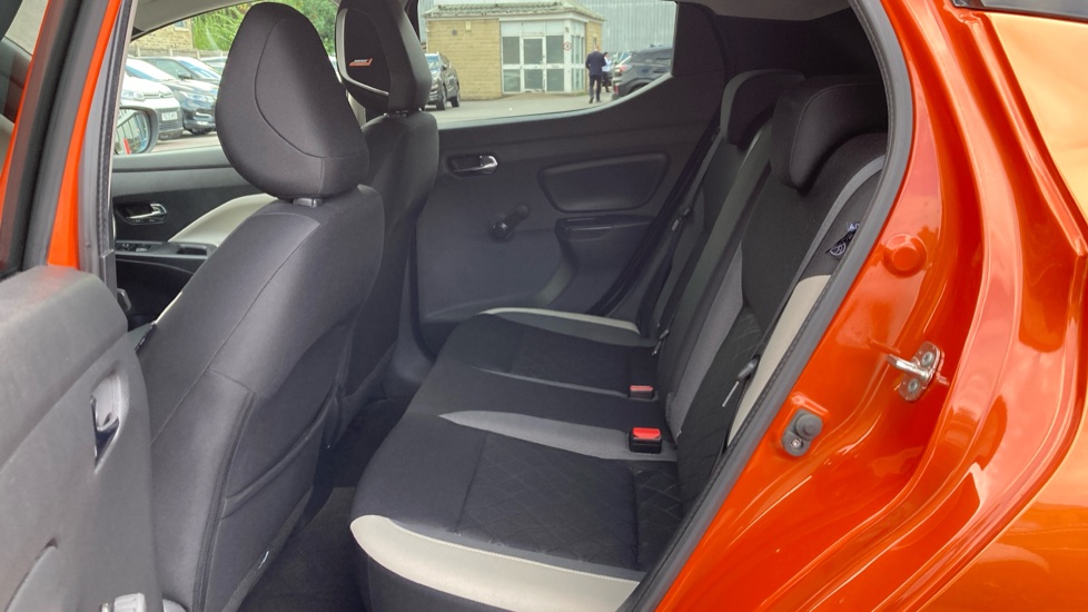 Nissan Micra 1.5 dCi N-Connecta 5dr Diesel Hatchback - Image 16