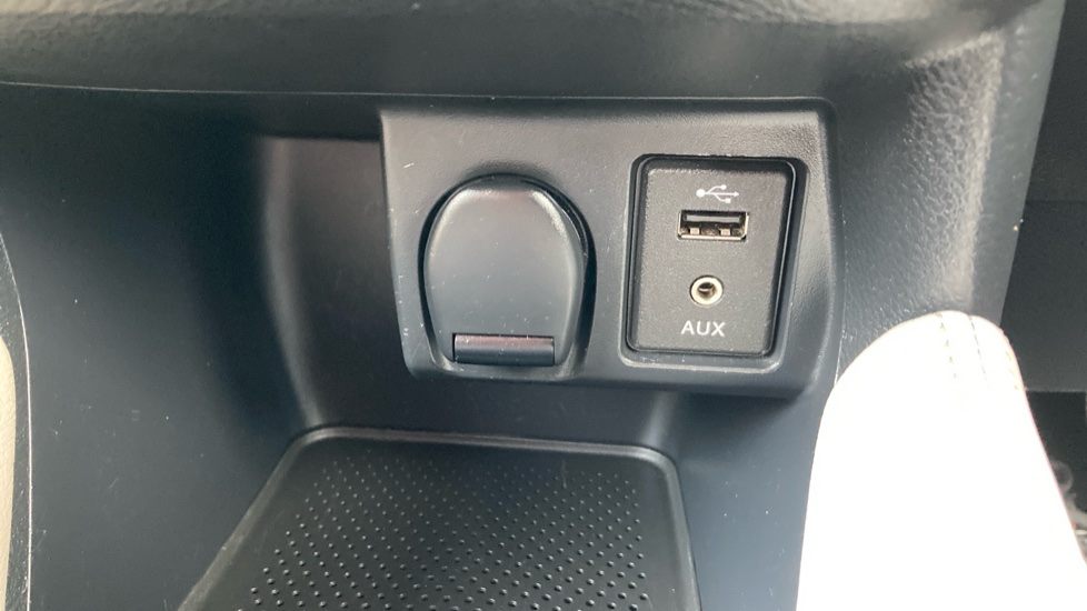Nissan Micra 1.5 dCi N-Connecta 5dr Diesel Hatchback - Image 21