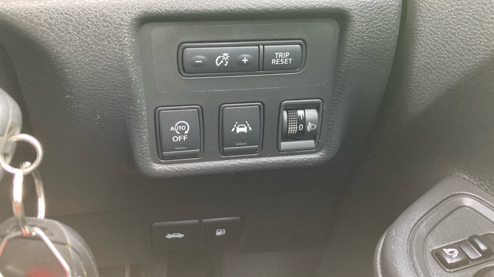 Nissan Micra 1.5 dCi N-Connecta 5dr Diesel Hatchback - Image 26
