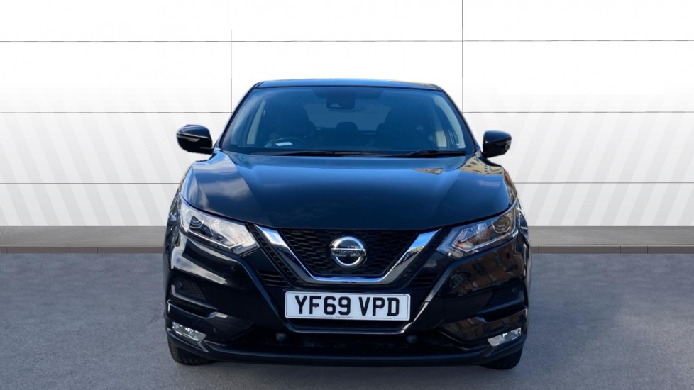 Nissan Qashqai 1.3 DiG-T Acenta Premium 5dr Petrol Hatchback - Image 3