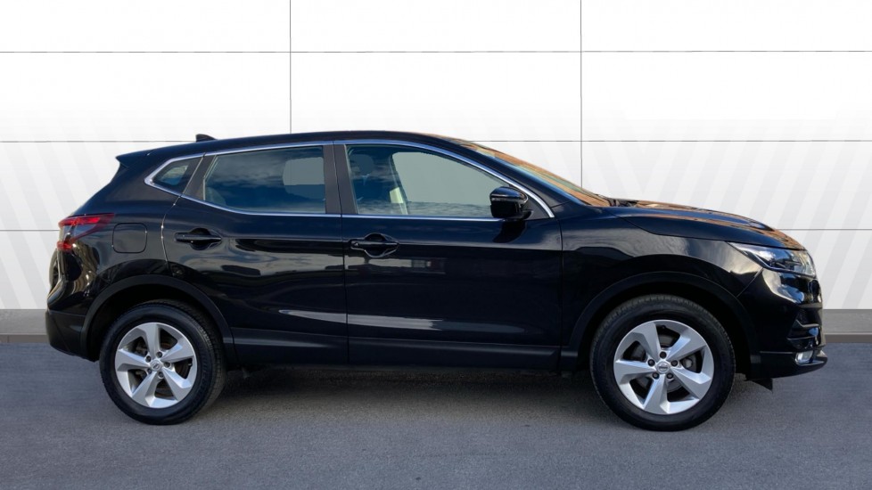 Nissan Qashqai 1.3 DiG-T Acenta Premium 5dr Petrol Hatchback - Image 5