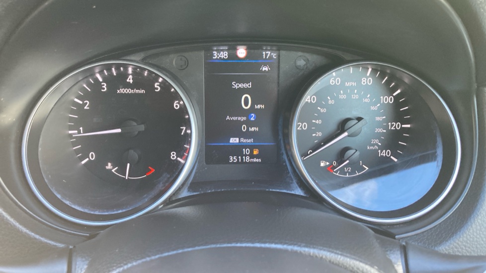 Nissan Qashqai 1.3 DiG-T Acenta Premium 5dr Petrol Hatchback - Image 18