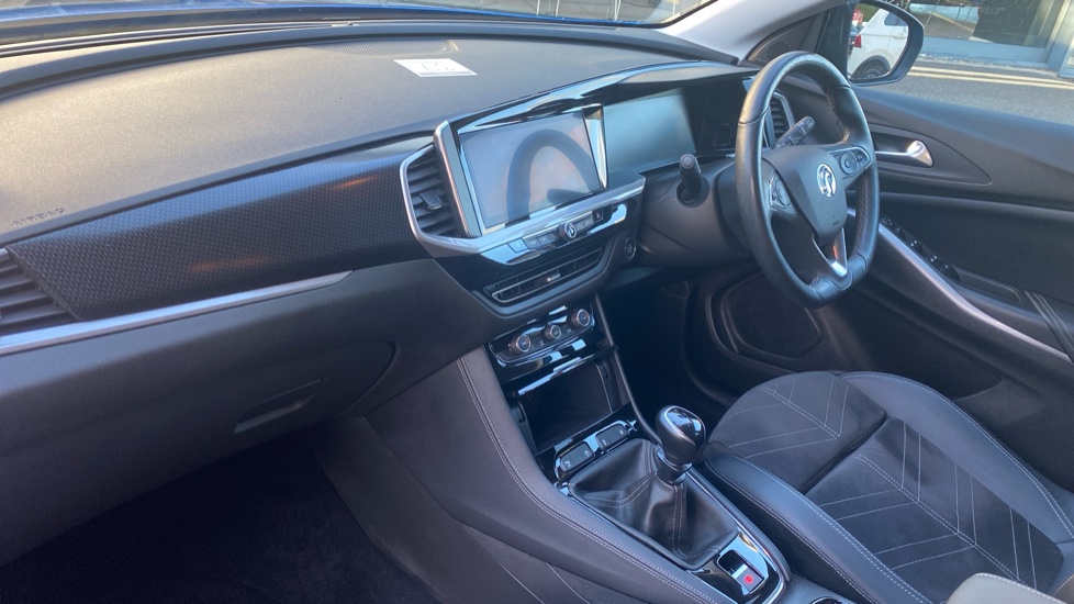 Vauxhall Grandland 1.2 Turbo Ultimate 5dr Petrol Hatchback - Image 9