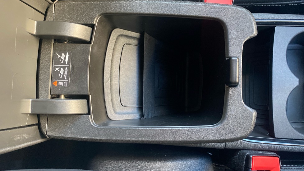 Vauxhall Grandland 1.2 Turbo Ultimate 5dr Petrol Hatchback - Image 32