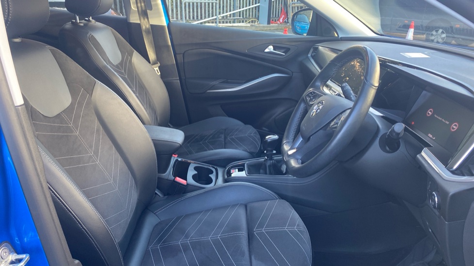 Vauxhall Grandland 1.2 Turbo Ultimate 5dr Petrol Hatchback - Image 38