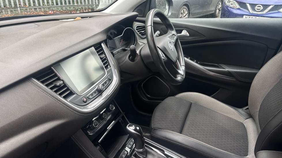 Vauxhall Grandland X 1.2 Turbo Griffin Edition 5dr Auto Petrol Hatchback - Image 9