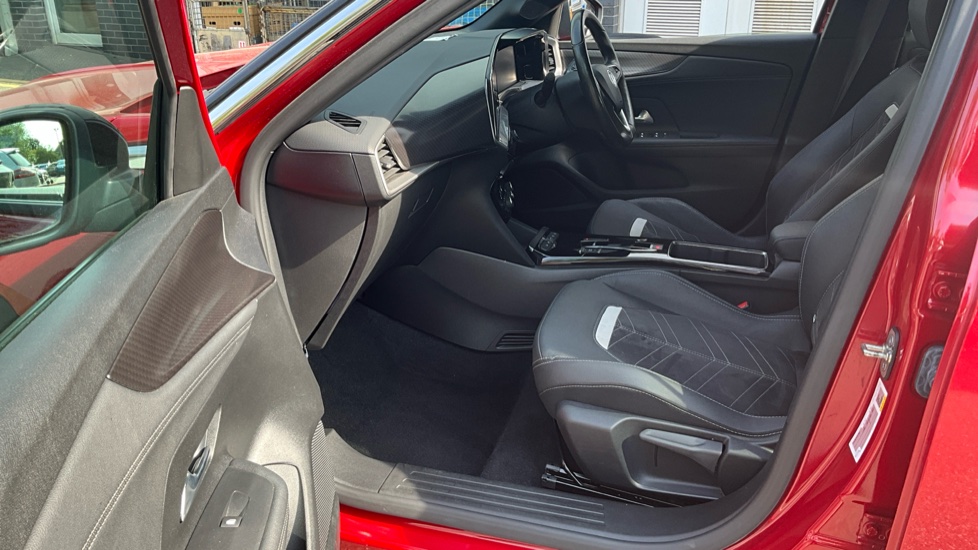 Vauxhall Mokka 100kW Ultimate 50kWh 5dr Auto Electric Hatchback - Image 25