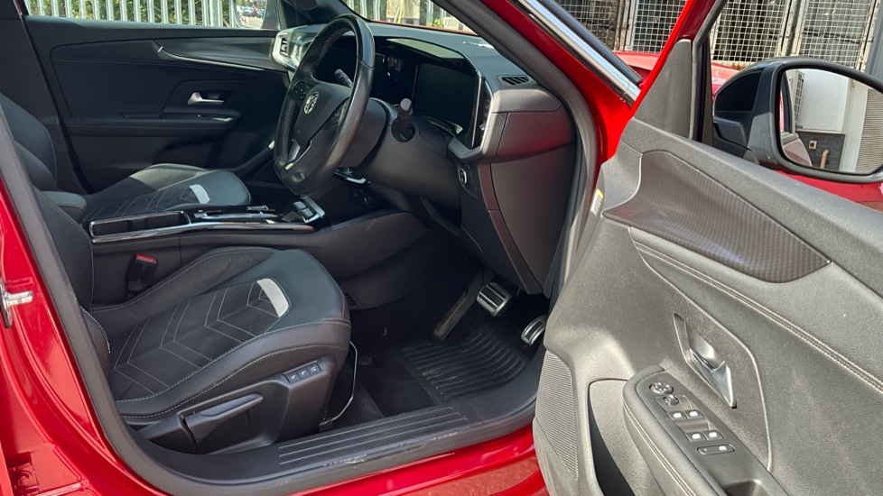 Vauxhall Mokka 100kW Ultimate 50kWh 5dr Auto Electric Hatchback - Image 31