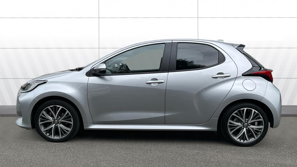 Toyota Yaris 1.5 Hybrid Excel 5dr CVT Hybrid Hatchback - Image 5