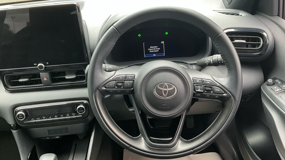 Toyota Yaris 1.5 Hybrid Excel 5dr CVT Hybrid Hatchback - Image 10