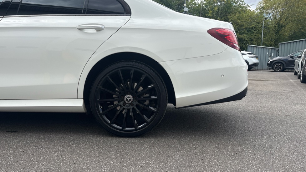 Mercedes-Benz E-Class E220d AMG Line Night Edition Prem + 4dr 9G-Tronic Diesel Saloon - Image 7