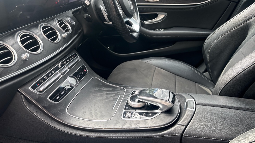 Mercedes-Benz E-Class E220d AMG Line Night Edition Prem + 4dr 9G-Tronic Diesel Saloon - Image 13