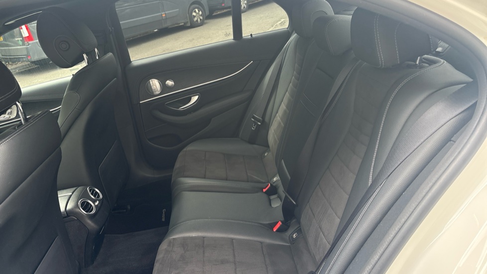 Mercedes-Benz E-Class E220d AMG Line Night Edition Prem + 4dr 9G-Tronic Diesel Saloon - Image 16