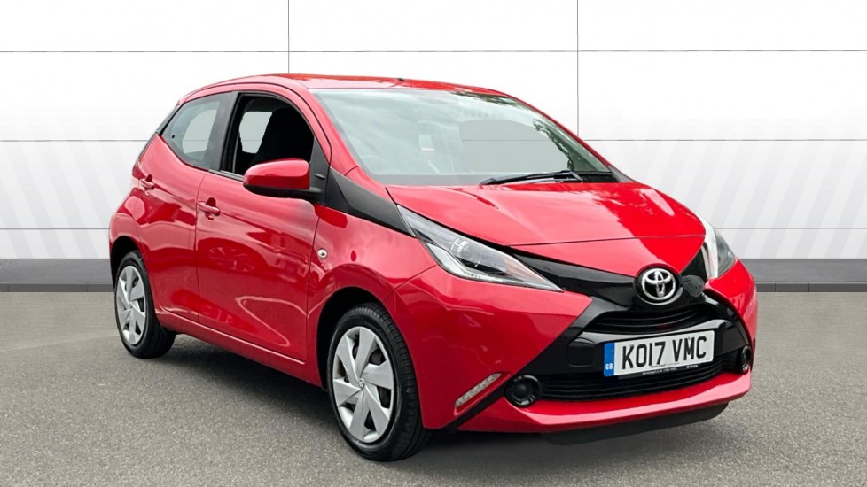 Toyota Aygo 1.0 VVT-i X-Play 5dr Petrol Hatchback - Image 1