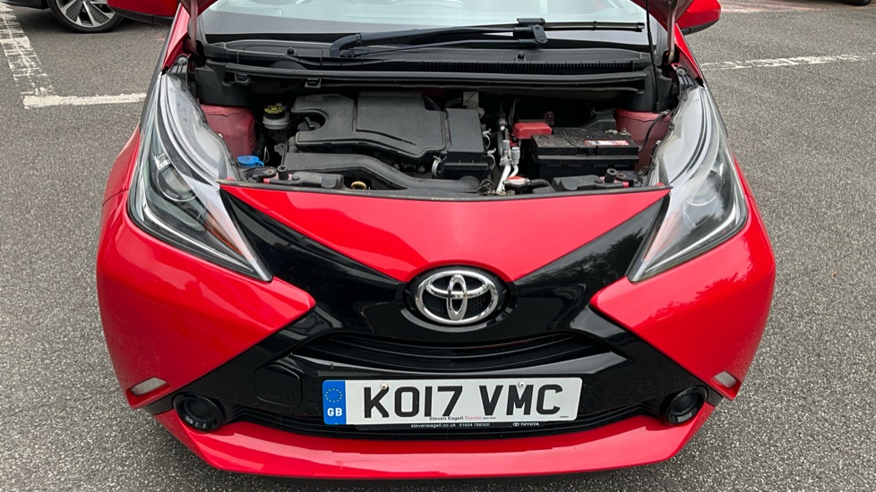 Toyota Aygo 1.0 VVT-i X-Play 5dr Petrol Hatchback - Image 8