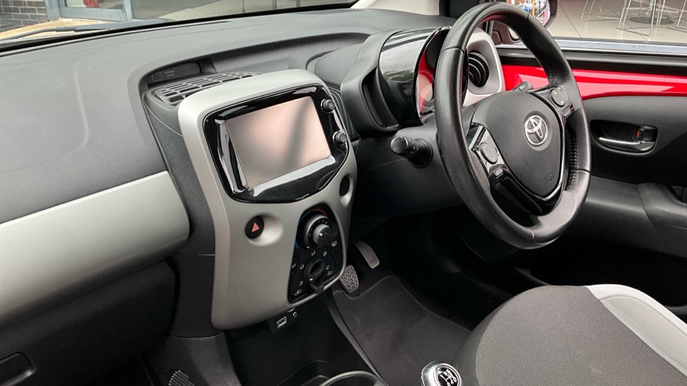 Toyota Aygo 1.0 VVT-i X-Play 5dr Petrol Hatchback - Image 9