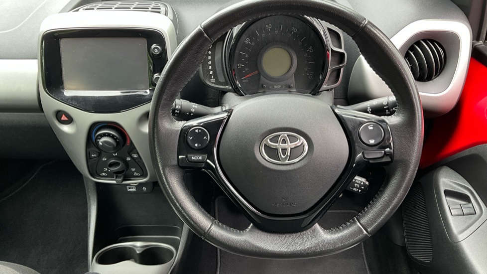 Toyota Aygo 1.0 VVT-i X-Play 5dr Petrol Hatchback - Image 10