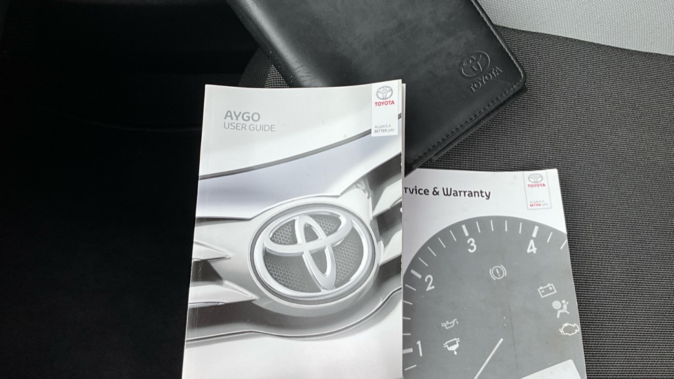 Toyota Aygo 1.0 VVT-i X-Play 5dr Petrol Hatchback - Image 19